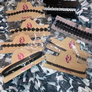 12 chokers (make an offer)